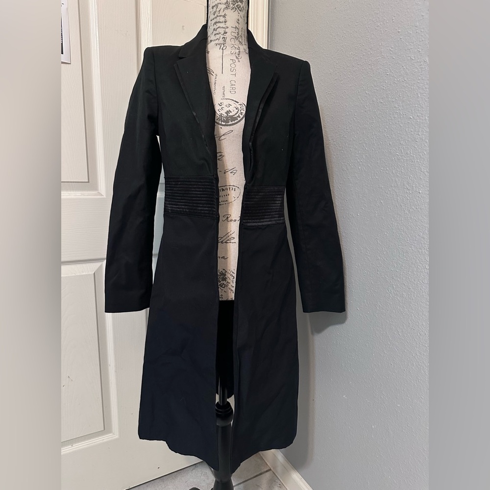 New with tags Sinclaire 10 Bonne Nuit Black coat size 6